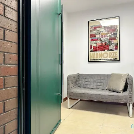 Apartament Zatoka Apartment- Tranquil Retreat, 15 Minutes To The Sea & Gdansk Center