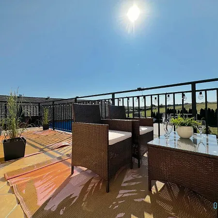 Zatoka Apartment- Tranquil Retreat, 15 Minutes To The Sea & Gdansk Center Borkowo (Gdansk)