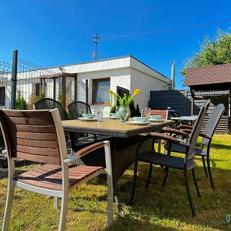 Apartament Zatoka Apartment- Tranquil Retreat, 15 Minutes To The Sea & Gdansk Center