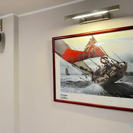 Zatoka Apartment- Tranquil Retreat, 15 Minutes To The Sea & Gdansk Center *
