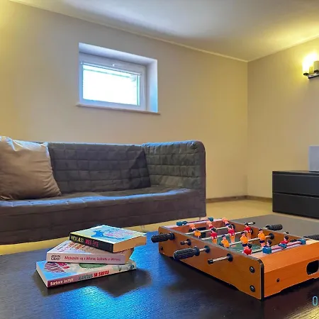 Zatoka Apartment- Tranquil Retreat, 15 Minutes To The Sea & Gdansk Center